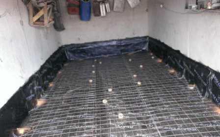 betonnjy pol v garazhe 1